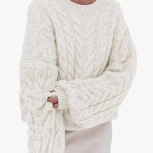 Cozy Cable Knit Sweater - White/Cream Oversized style